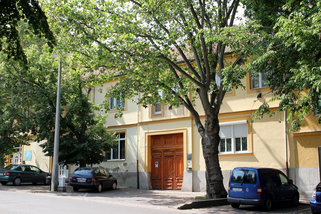 Veva Apartman - Eger Maganszallashely Dış mekan fotoğraf