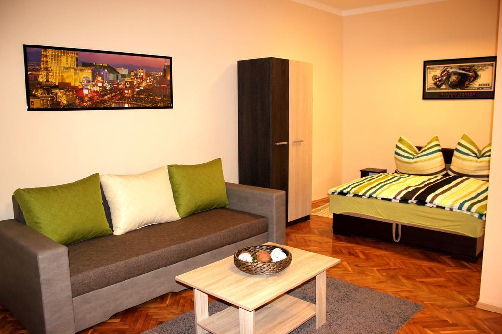 Veva Apartman - Eger Maganszallashely Dış mekan fotoğraf