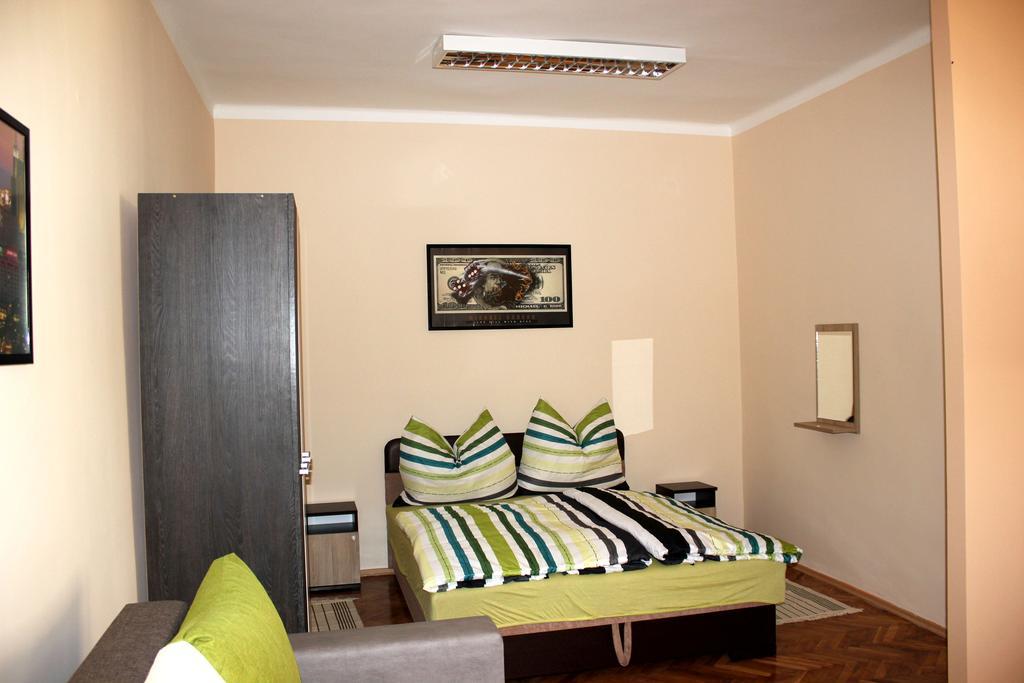 Veva Apartman - Eger Maganszallashely Dış mekan fotoğraf