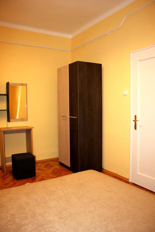 Veva Apartman - Eger Maganszallashely Dış mekan fotoğraf